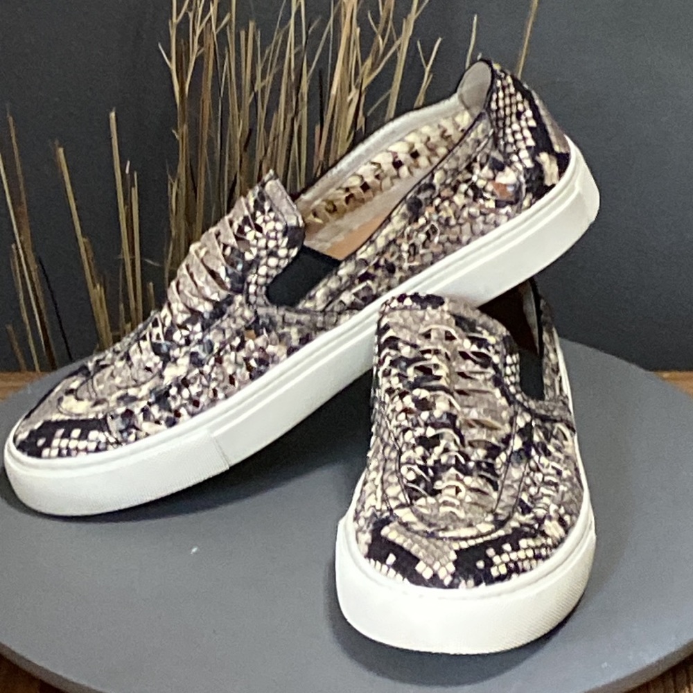 Tory Burch Huaraches slip on sneakers